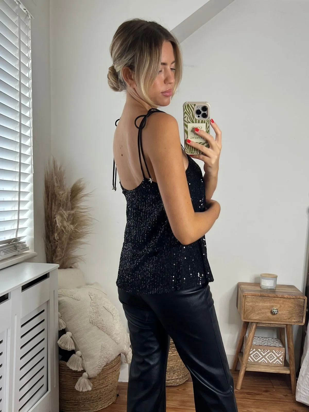 Aria Tiered Sequin Top / Black