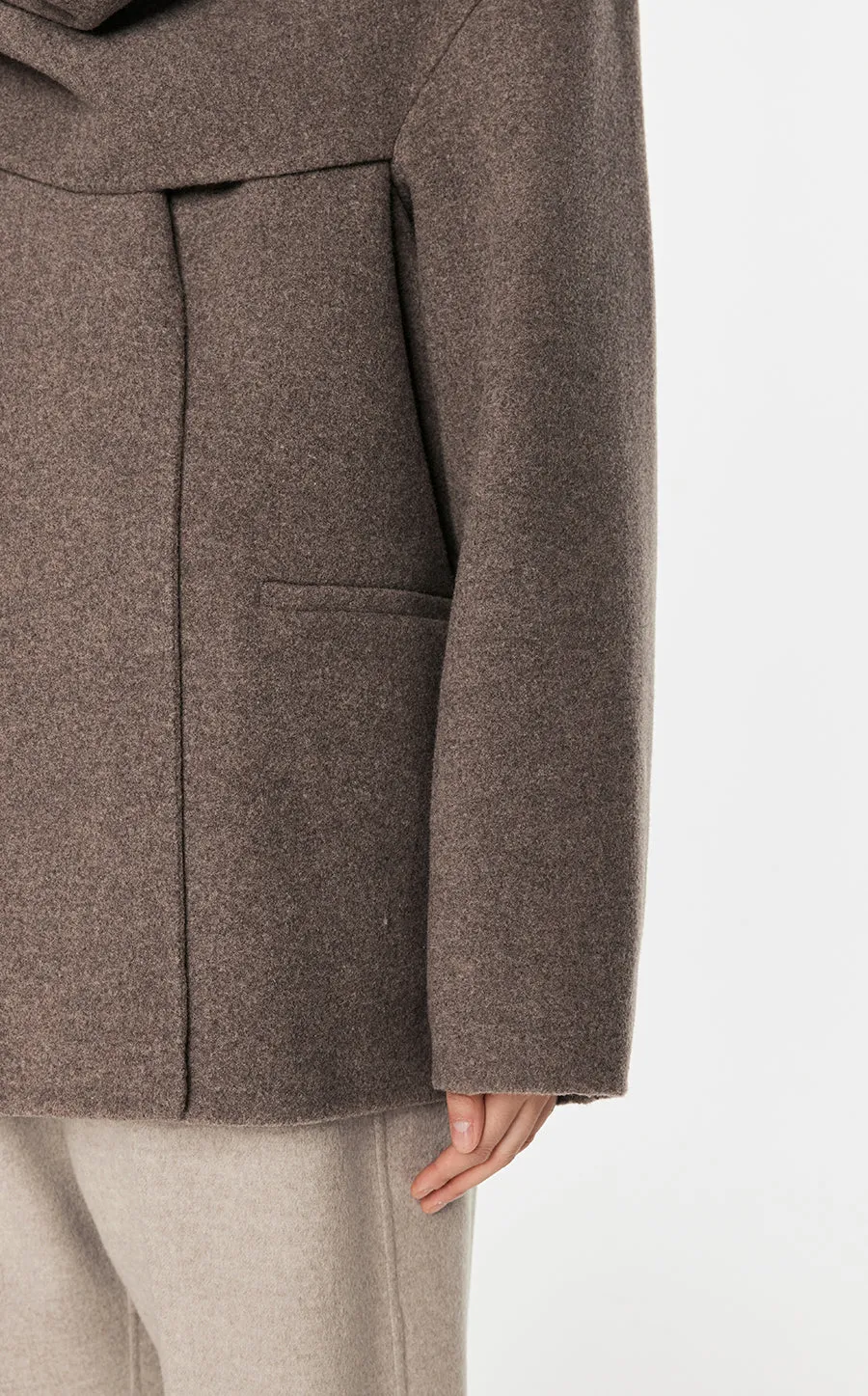 Coat / JNBY Oversize Wool-blend Cape Coat