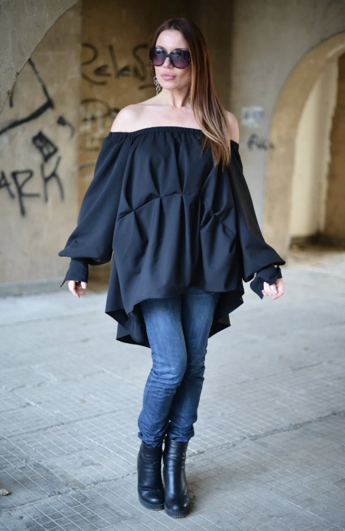 Felicia Black off shoulder Tunic