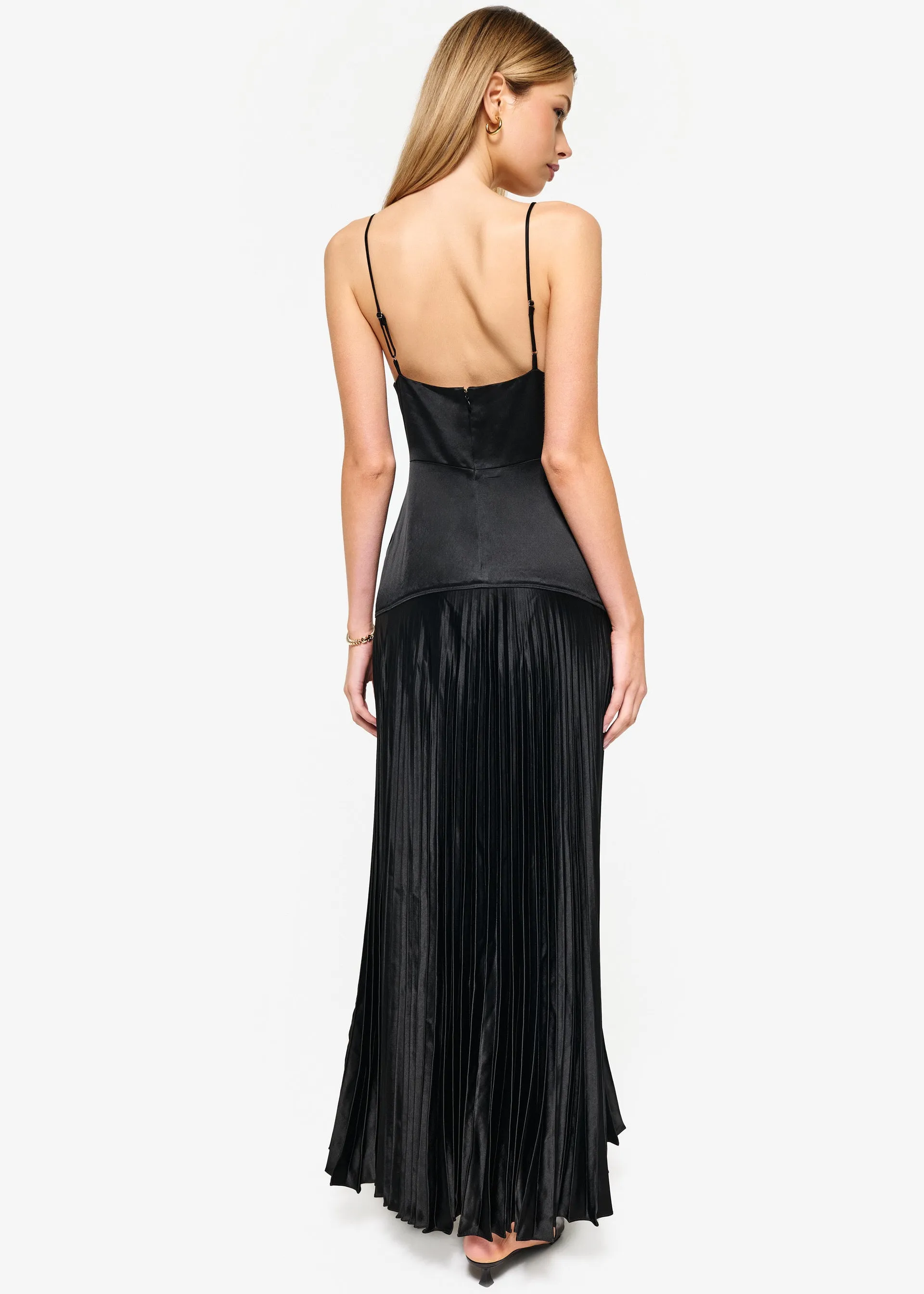 Jennelyn Pleated Gown Black