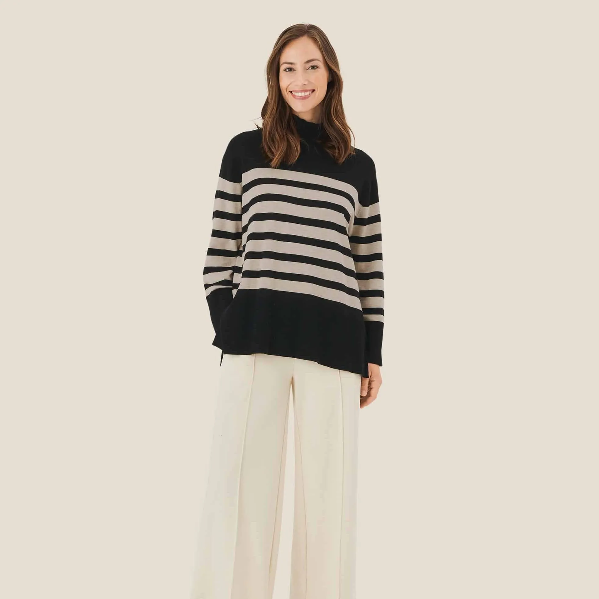 Masai Fasoni Jumper in Beige and Black