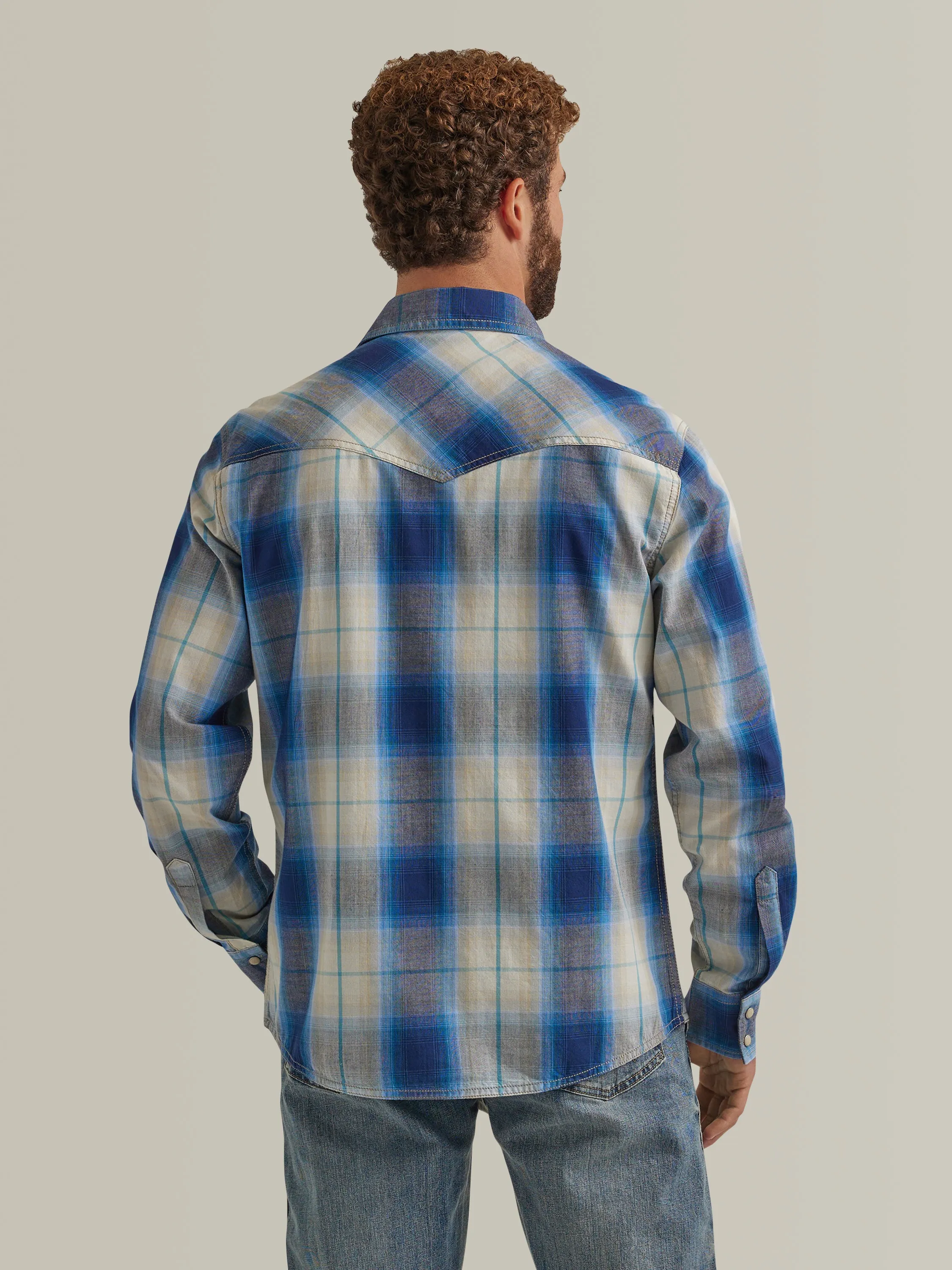 Wrangler Men's Beigey Blue Plaid Western Snap Shirt